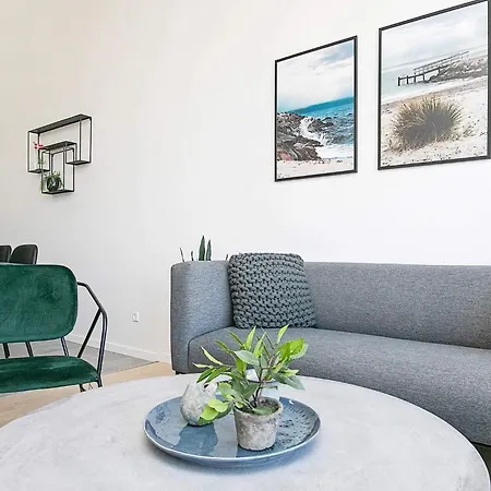 6 Person In Appartamento *