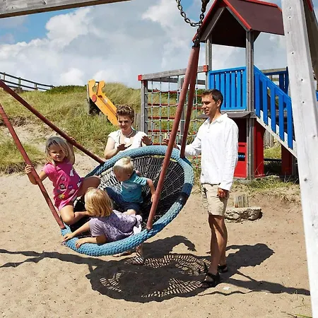 6 Person In شقة
